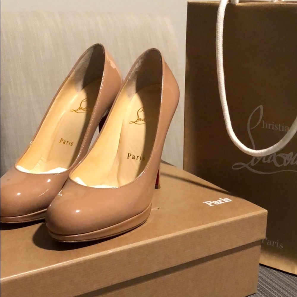 100% Authentic Christian Louboutin Nude Pump